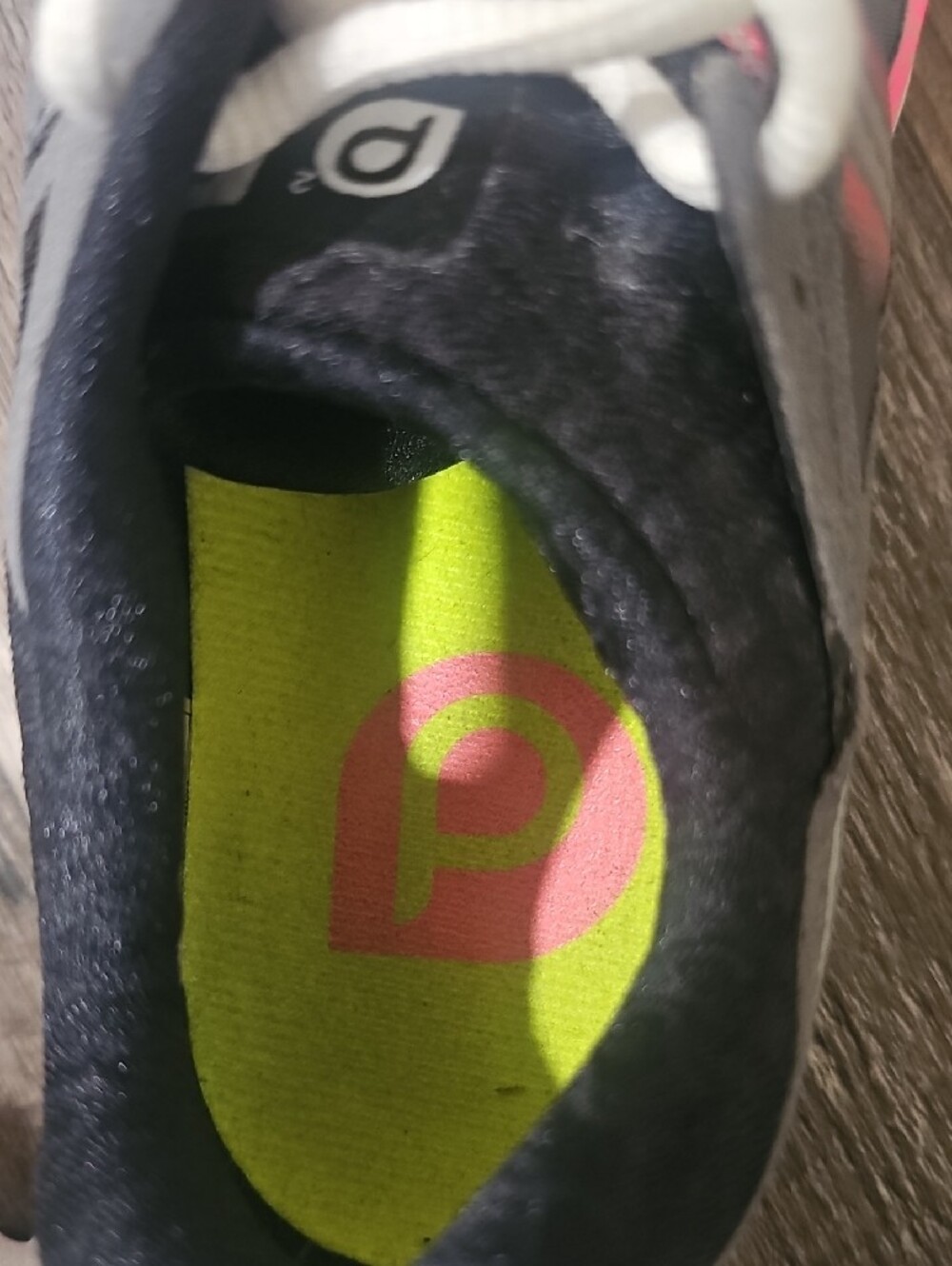 Brooks Pure Drift Dna Lightweight Running Shoes - Picture 3 of 5